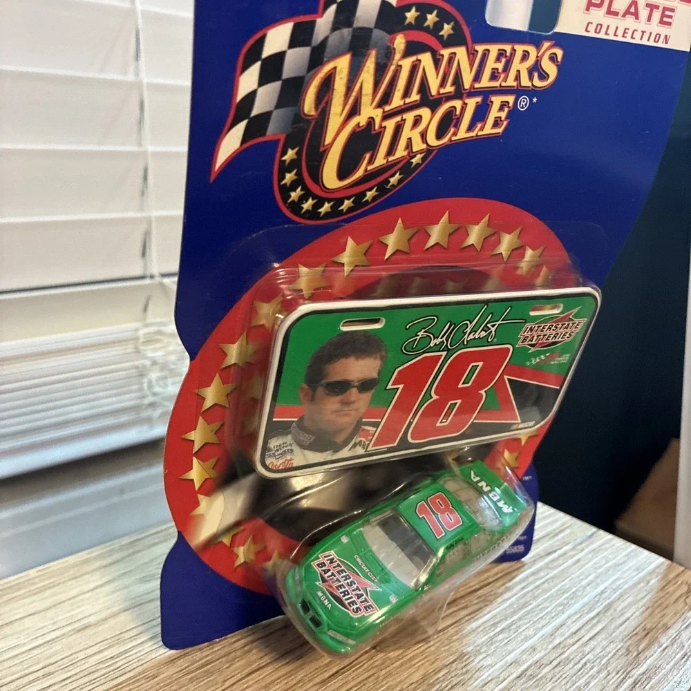 2001 Winners Circle Bobby Labonte Interstate Batteries Driver Hood Series 1:64